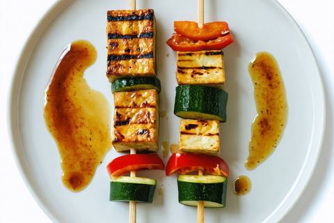 Low FODMAP BBQ Tofu Skewers with Lemon Rosemary Sauce
