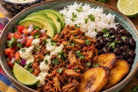 Venezuelan Bowl with Jackfruit 'Meat' and Garlic Sauce