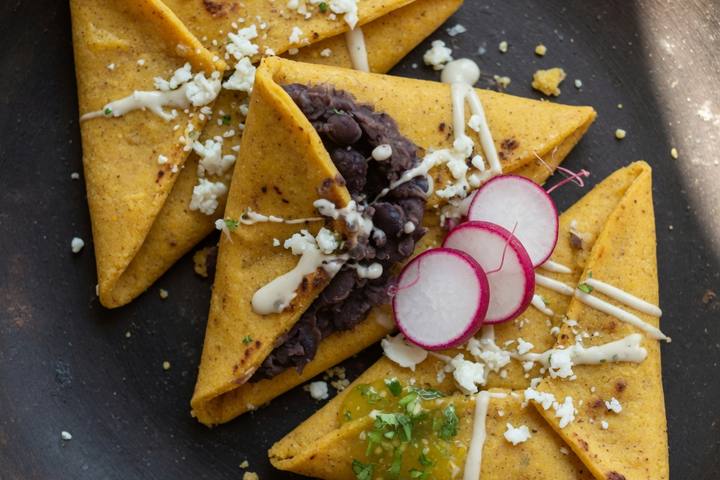 Oaxacan Tetelas (Tetelas in the Style of Oaxaca)